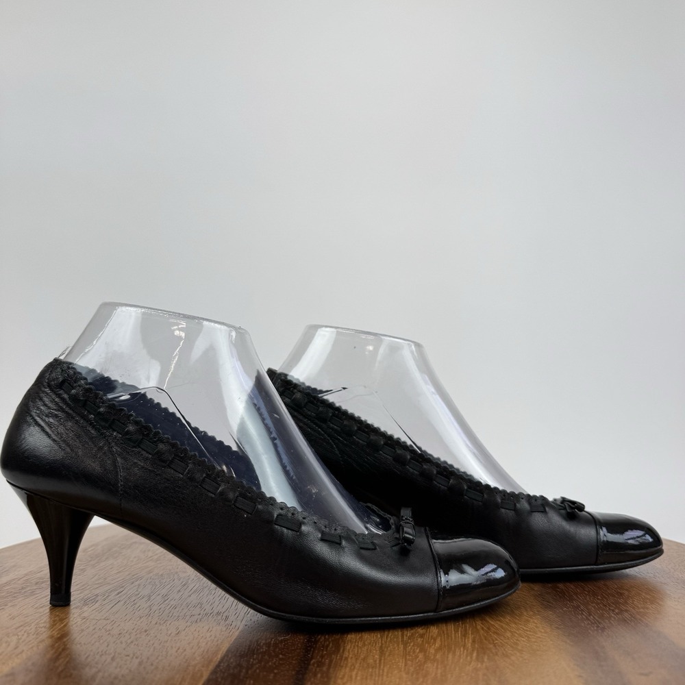 Womens Chanel‎ Black Leather Cap Toe Scalloped Ballet Flat Heels Size EU 37.5